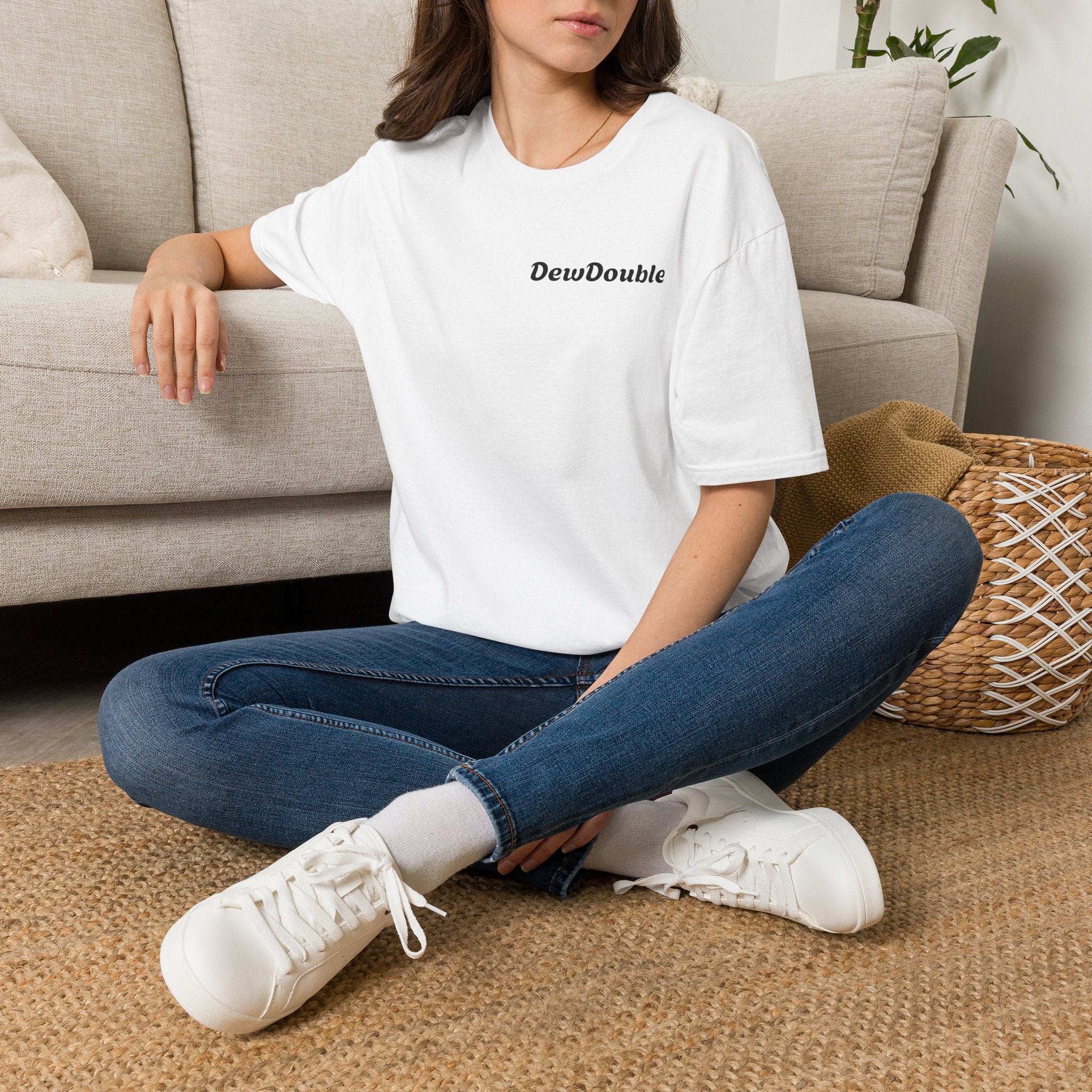 DewDouble Minimal Logo T-Shirt — Casual Everyday Graphic Tee